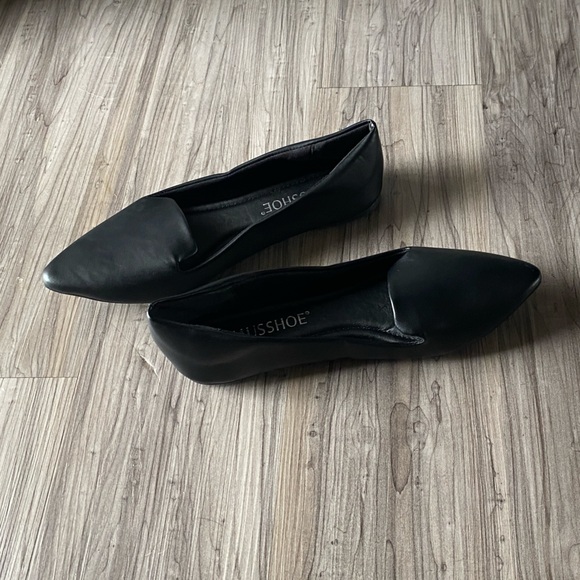 Pointed Toe Black Women's Flats by Musshoe - Picture 4 of 9